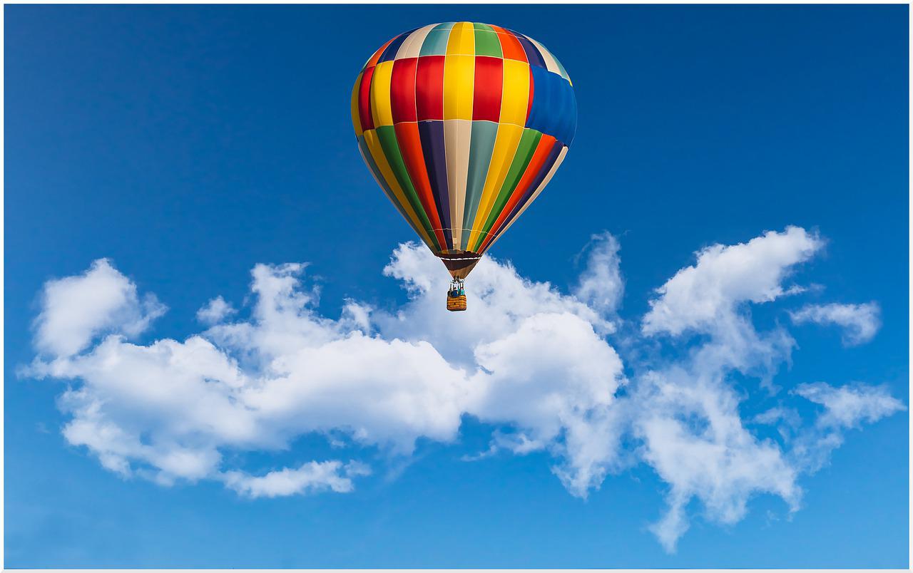 Balon Udara di Bromo | Tips Aman Menikmati Liburan Ala Cappadocia